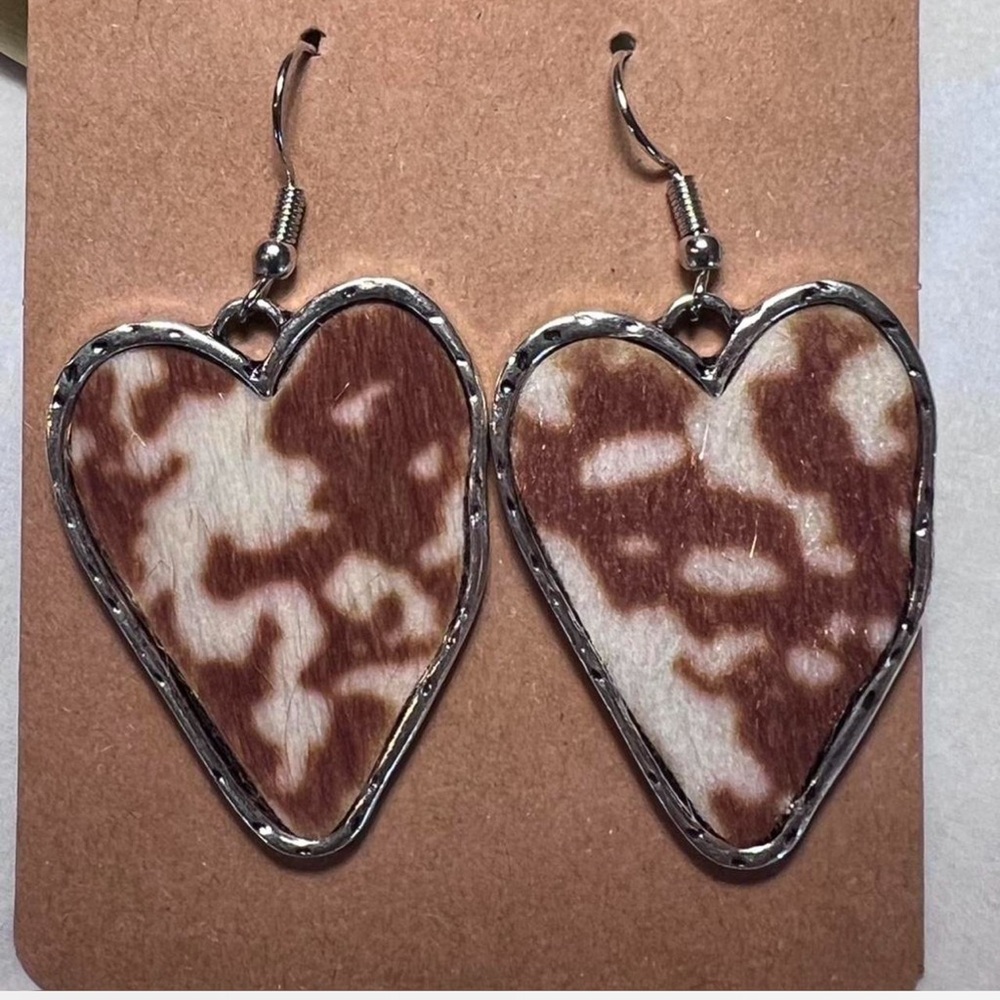 Bohemian Style Heart-Shaped Brown & White Cow Print Drop Fashion Earrings - Picture 4 of 5